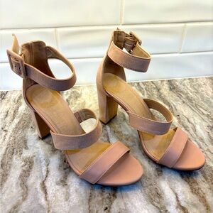 Chinese Laundry size 8.5